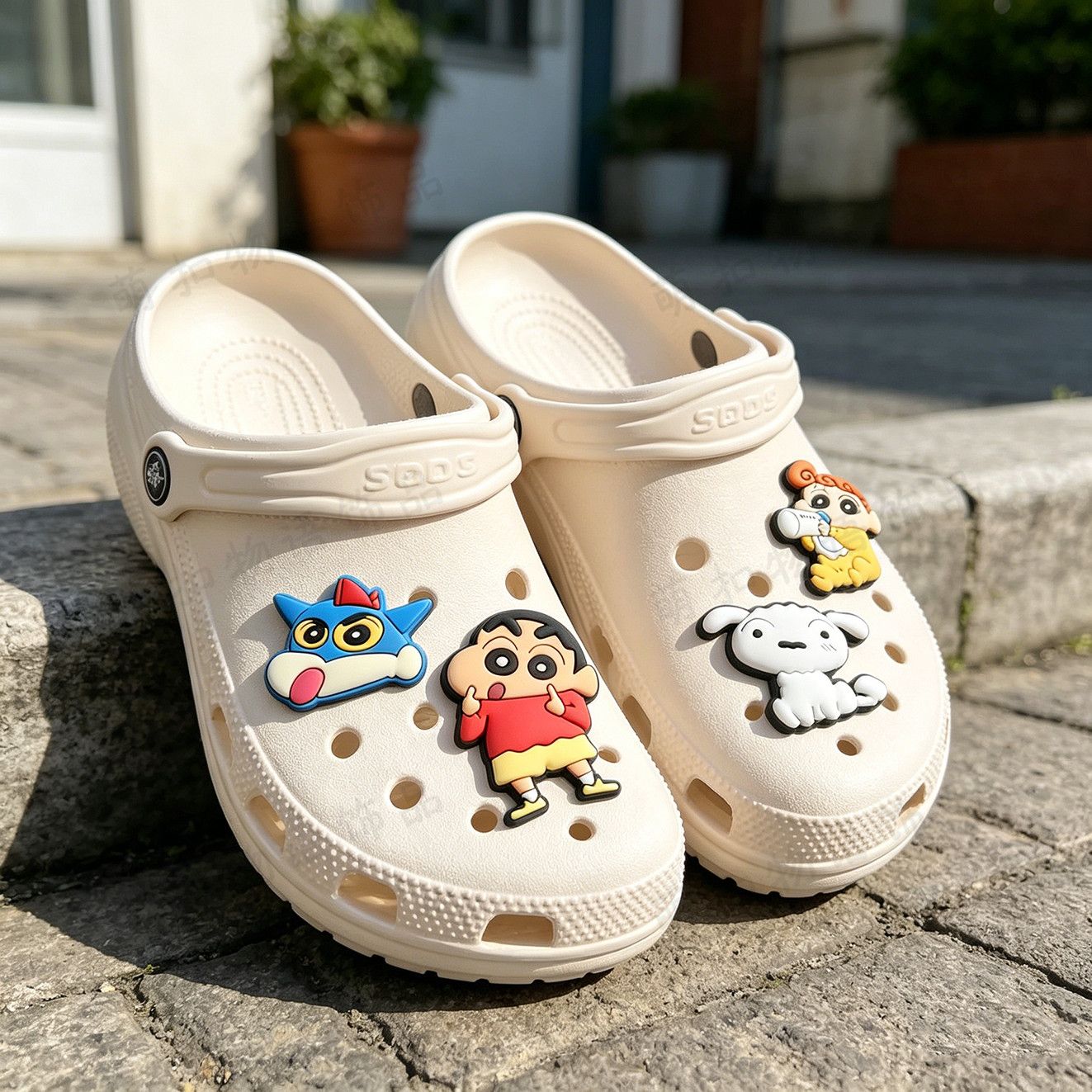 Crayon Shin-chan shoe flower a - Florist Supplies 评论和价格