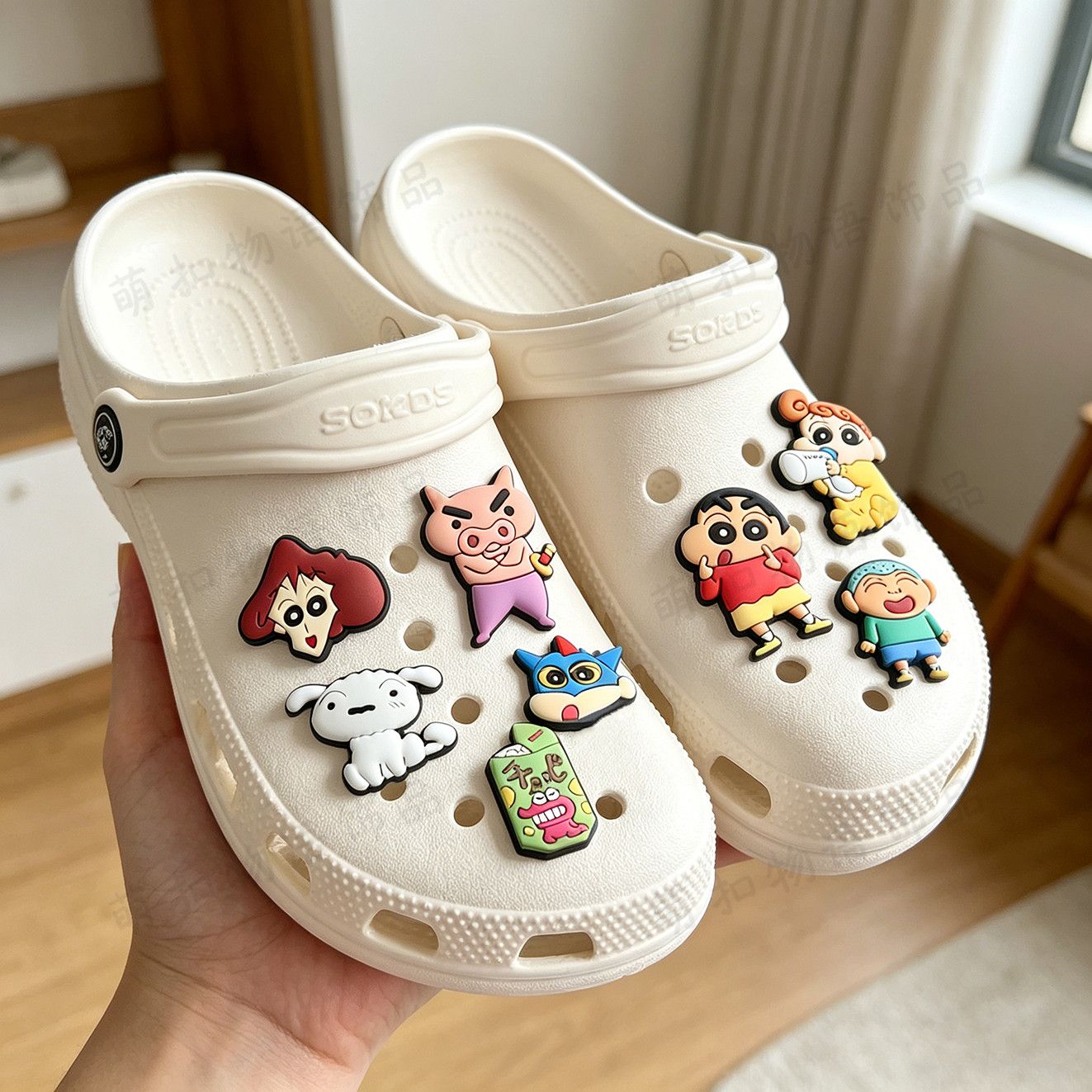 Crayon Shin-chan shoe flower a - Florist Supplies 评论和价格