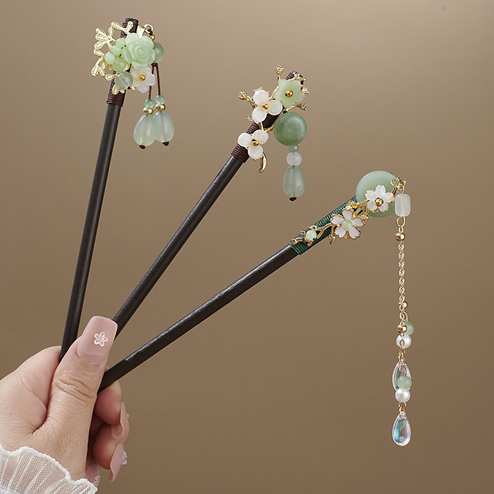 Chinese Style Flower Tassel Ha - Florist Supplies 评论和价格
