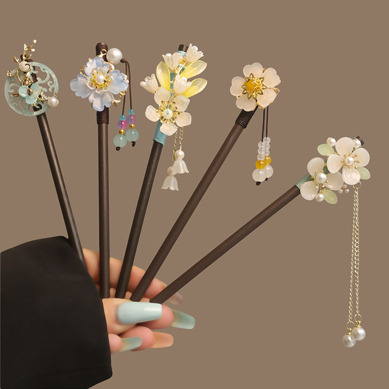 Flower Tassel Pearl Hair Stick - Florist Supplies 评论和价格