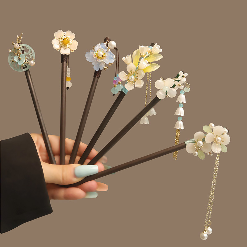 Flower Tassel Pearl Hair Stick - Florist Supplies 评论和价格